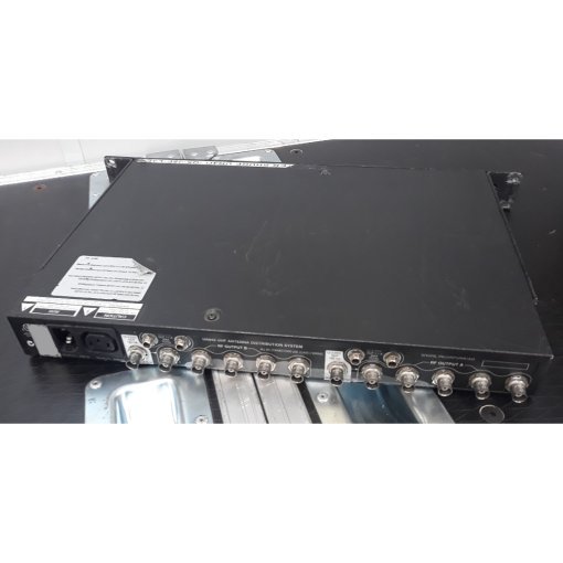 Shure UA845SWB-E antenna distributor