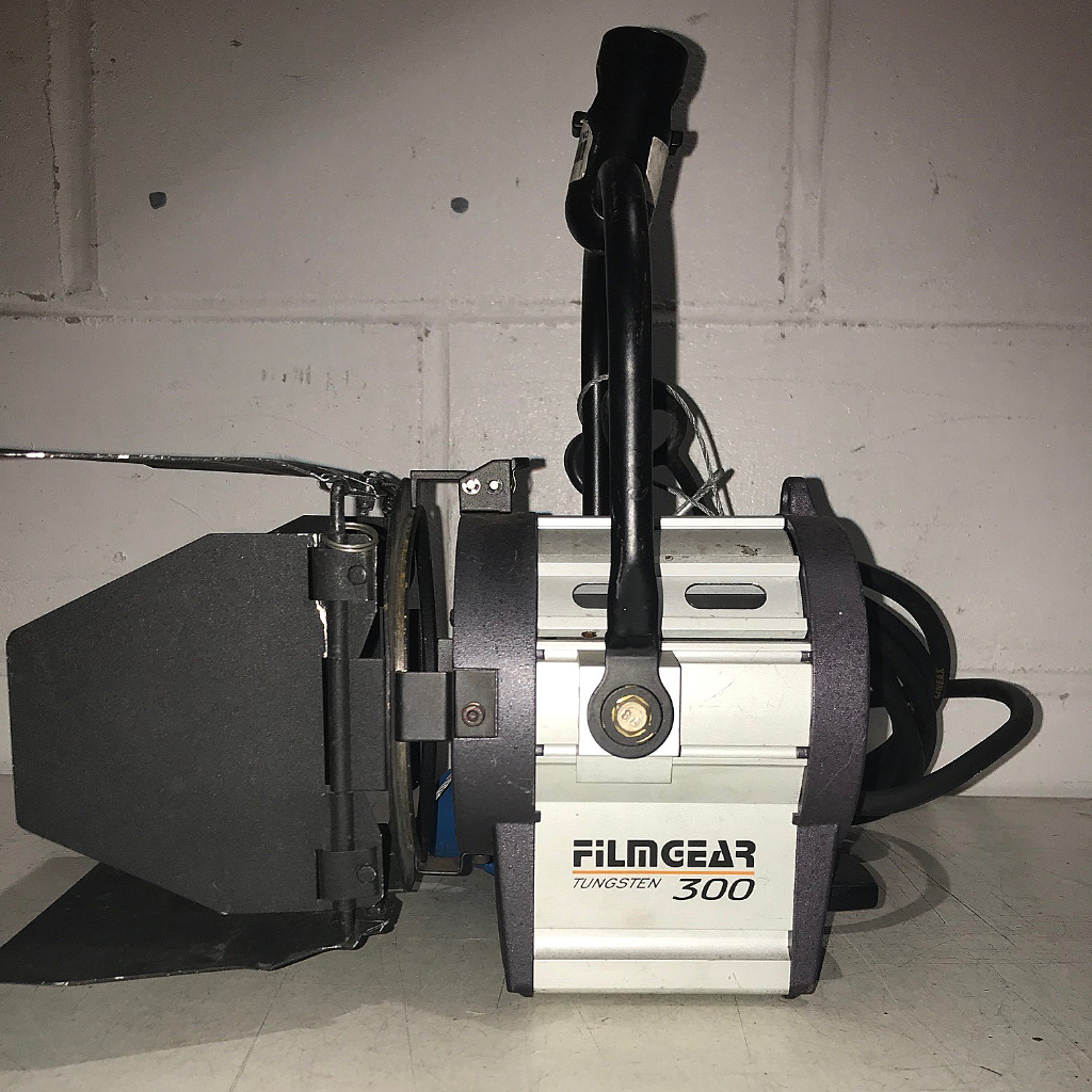 Filmgear 300w Tungsten Fresnel Lighting Fixture