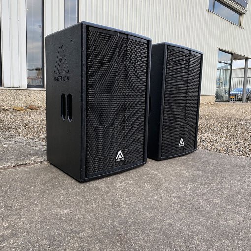 Master Audio LN15 Two Way Full Range Speaker System