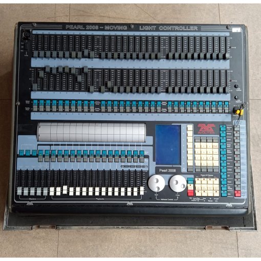 Avolites Pearl 2008 Lighting Console