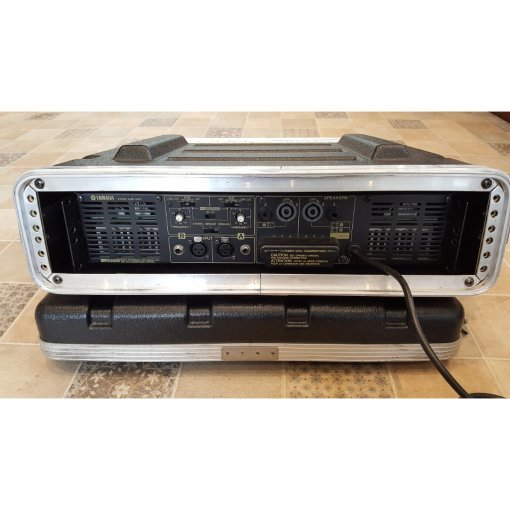 Yamaha P3500S amplifier