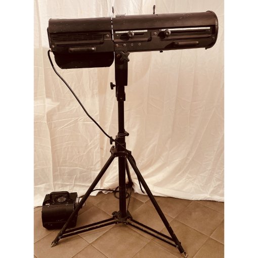 DTS PHARUS 1500 Followspot Lighting Fixture