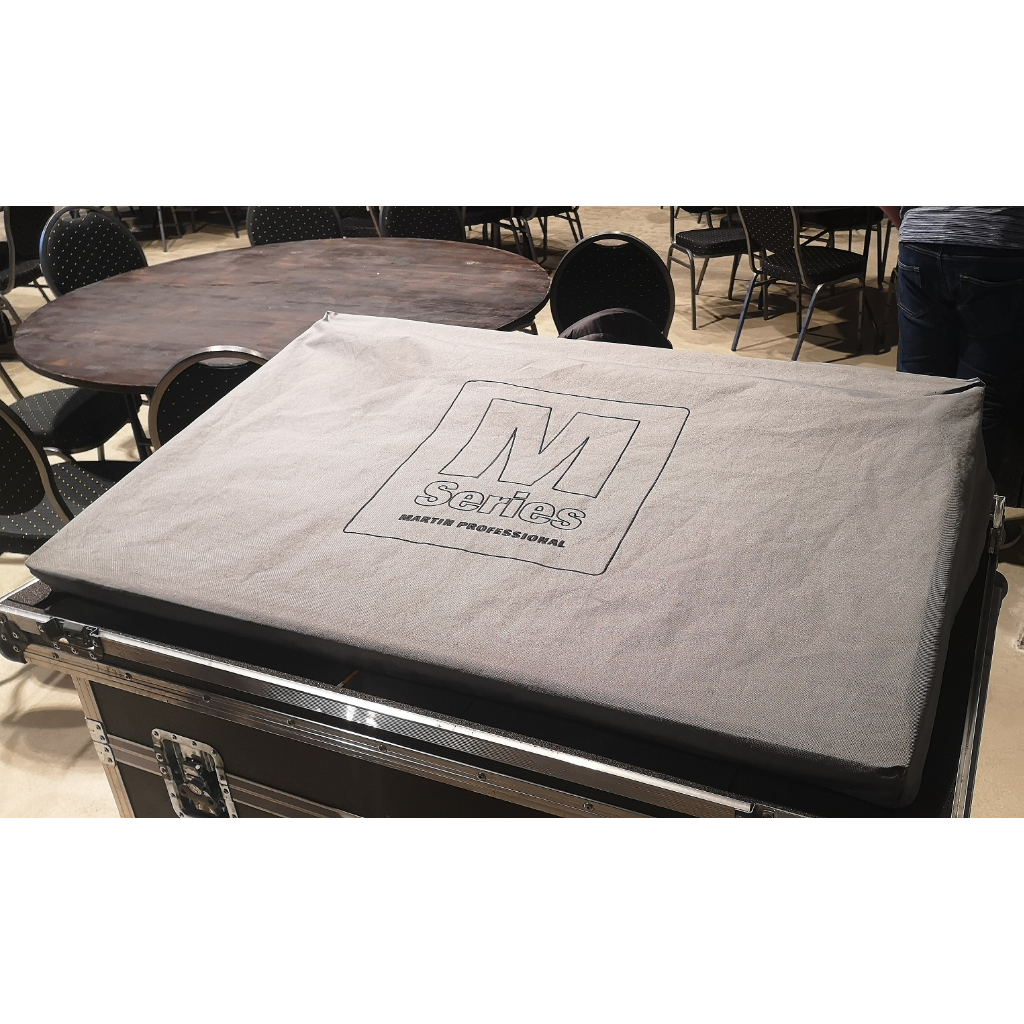 Martin M6 Lighting Console