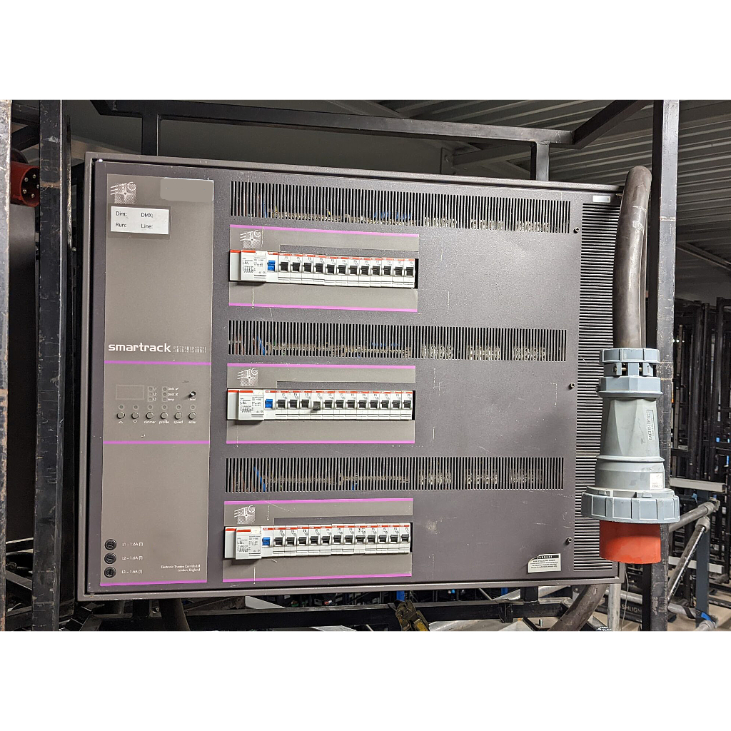 ETC Dimmerpack 36 x 2,5KW in tourable rack