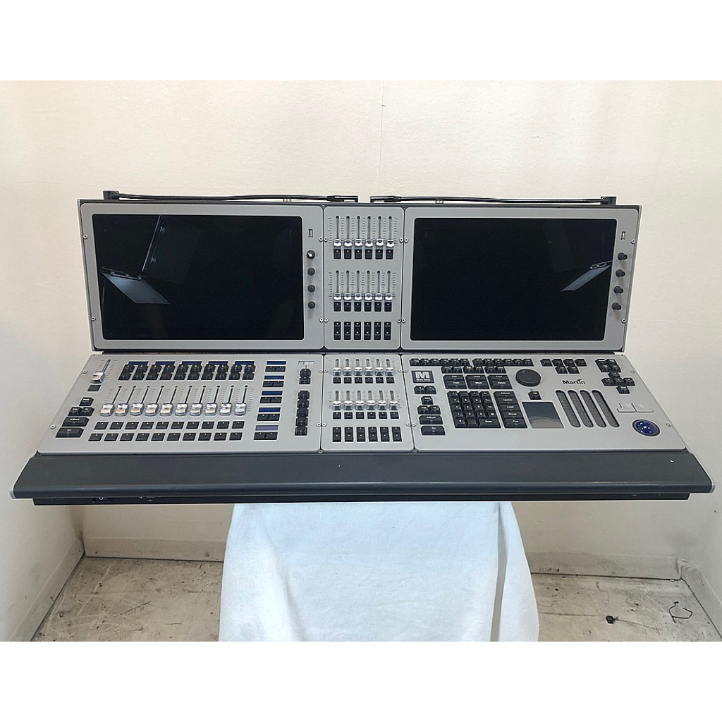 Martin M6 Lighting Controller