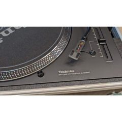 Technics SL-1210MK7 Direct Drive Turntable