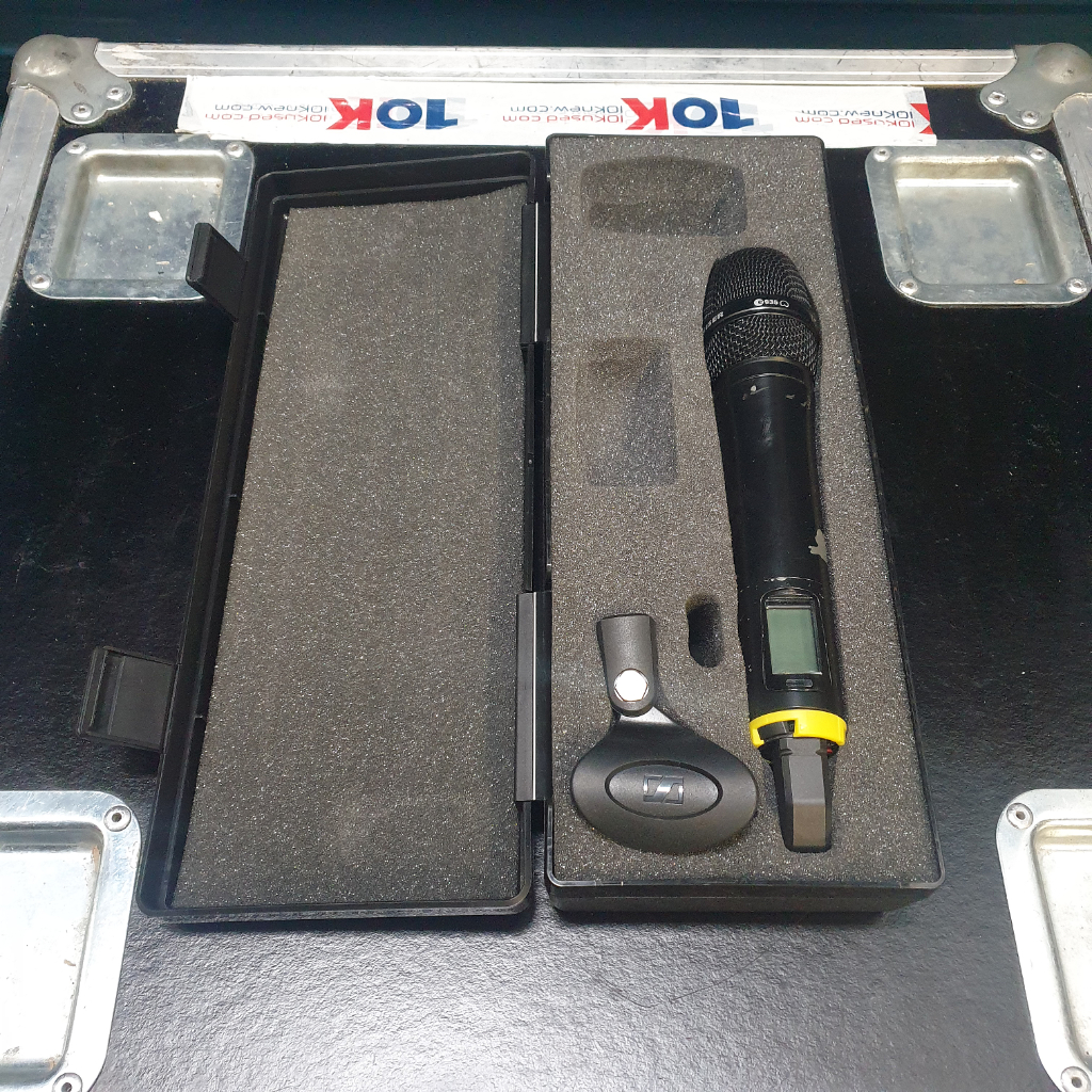 Sennheiser SK2000-CW-X, SKM2000 BK-CW-X, EK2000 IEM-BW-X, EM2050-CW-X, SR2050-IEM-BW-X and SKM500-935 G3-G-X Package
