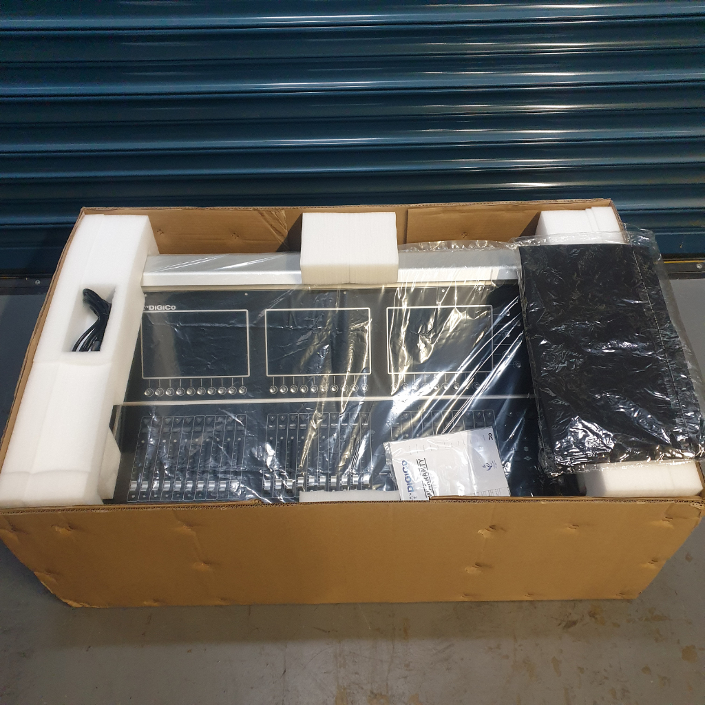 DiGiCo S31 Digital Mixing Console