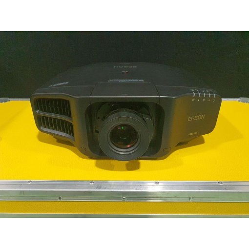 Epson EB G7905U Projector