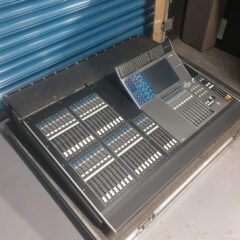 Yamaha MC7L-32 Digital Mixing Console