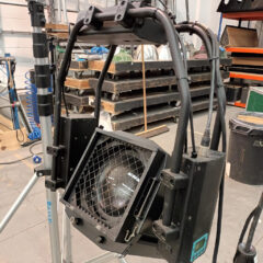 Licht Technik MB-R/B-008-11 Auto Yoke and Robert Juliat 2kw PC Package