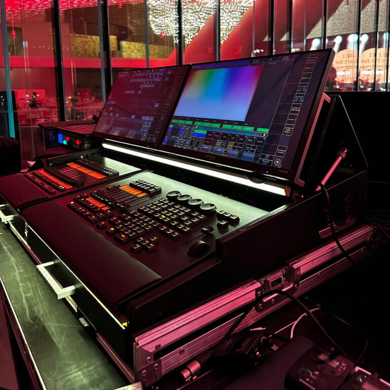 MA Lighting MA2 OnPc Command and Fader Wing – Buy now from 10Kused