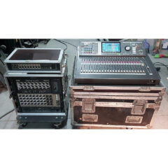 Roland M-480 LIVE with Stage Racks Package
