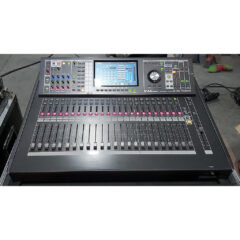 Roland M-480 LIVE with Stage Racks Package