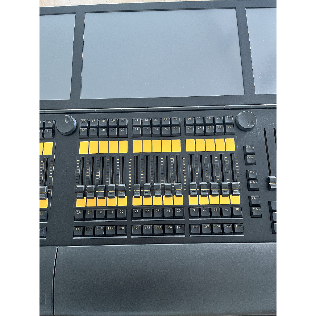 MA Lighting GrandMA2 Fullsize Lighting Console