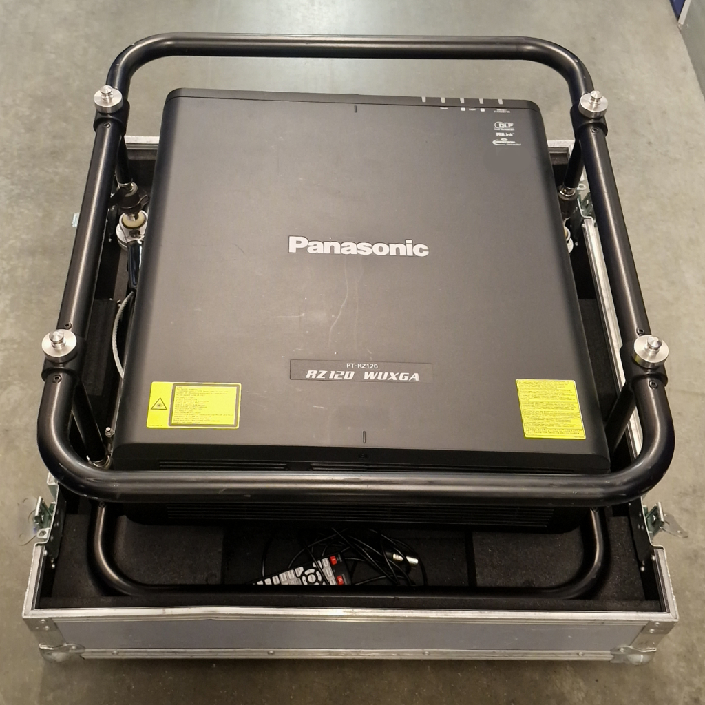 Panasonic PT-RZ120 Projector