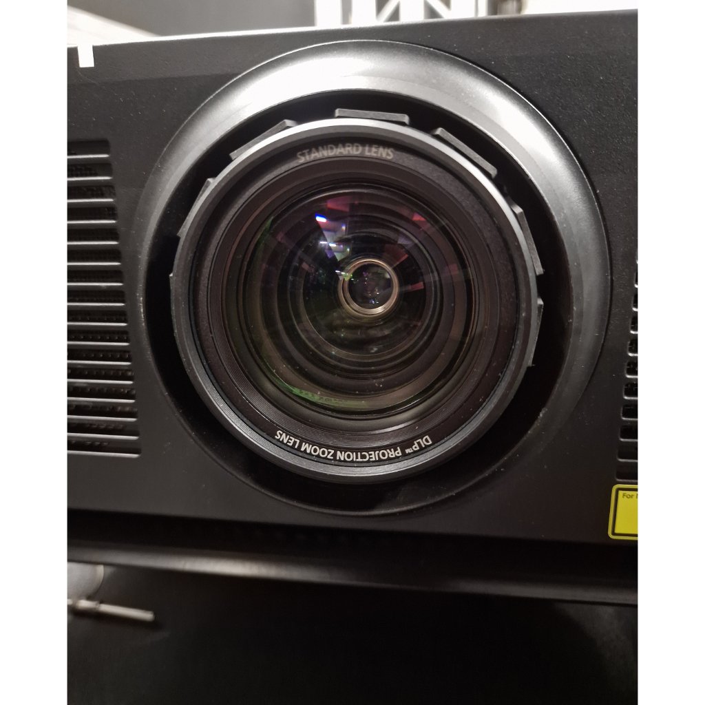 Panasonic PT-RZ120
