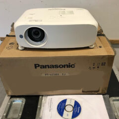 Panasonic PT-VZ580 EJ Projector