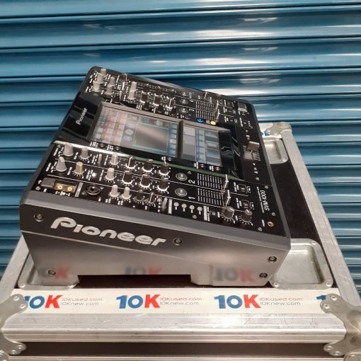 Pioneer SVM-1000 and DVJ-1000 Package