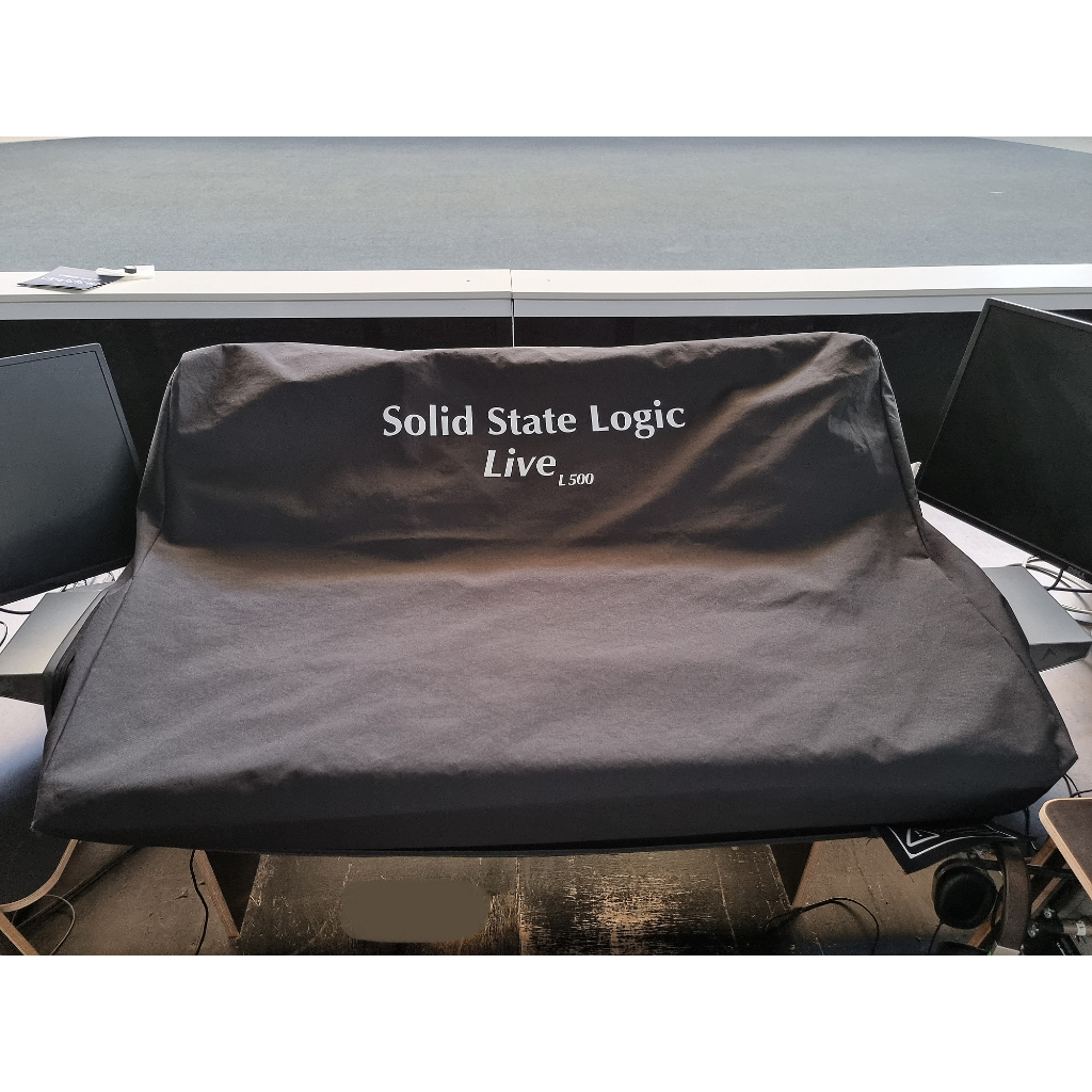 Solid State Logic (SSL) L500 Plus Console package
