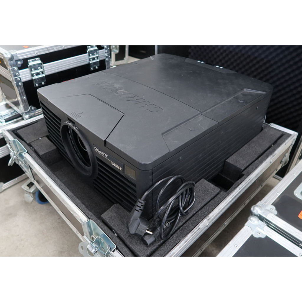 Christie Digital DHD670E Projector Package