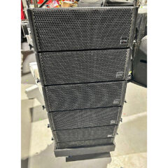 Coda Audio Airline LA8 Line Array System with Active Subs Package