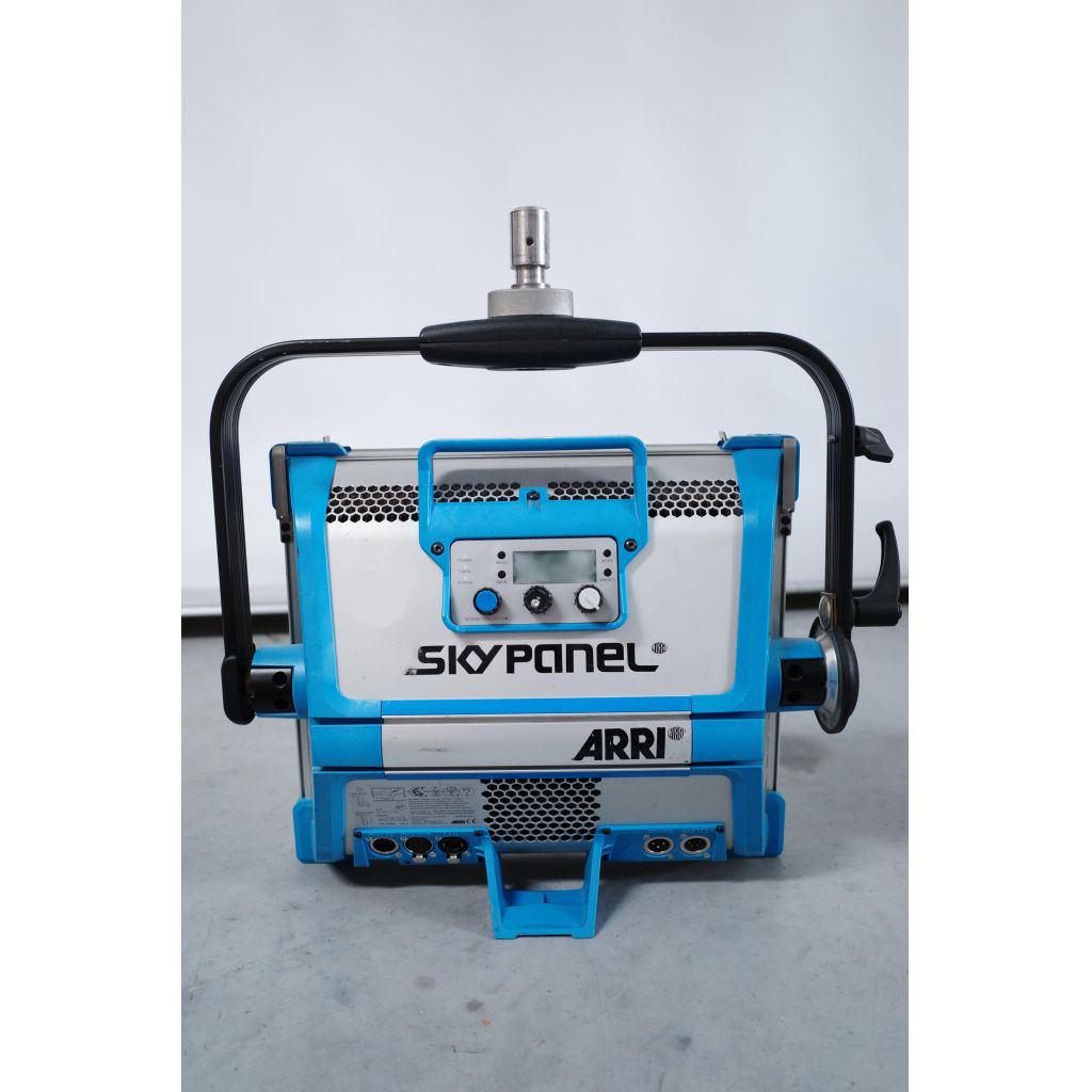 ARRI Skypanel S30-C Lighting Fixture