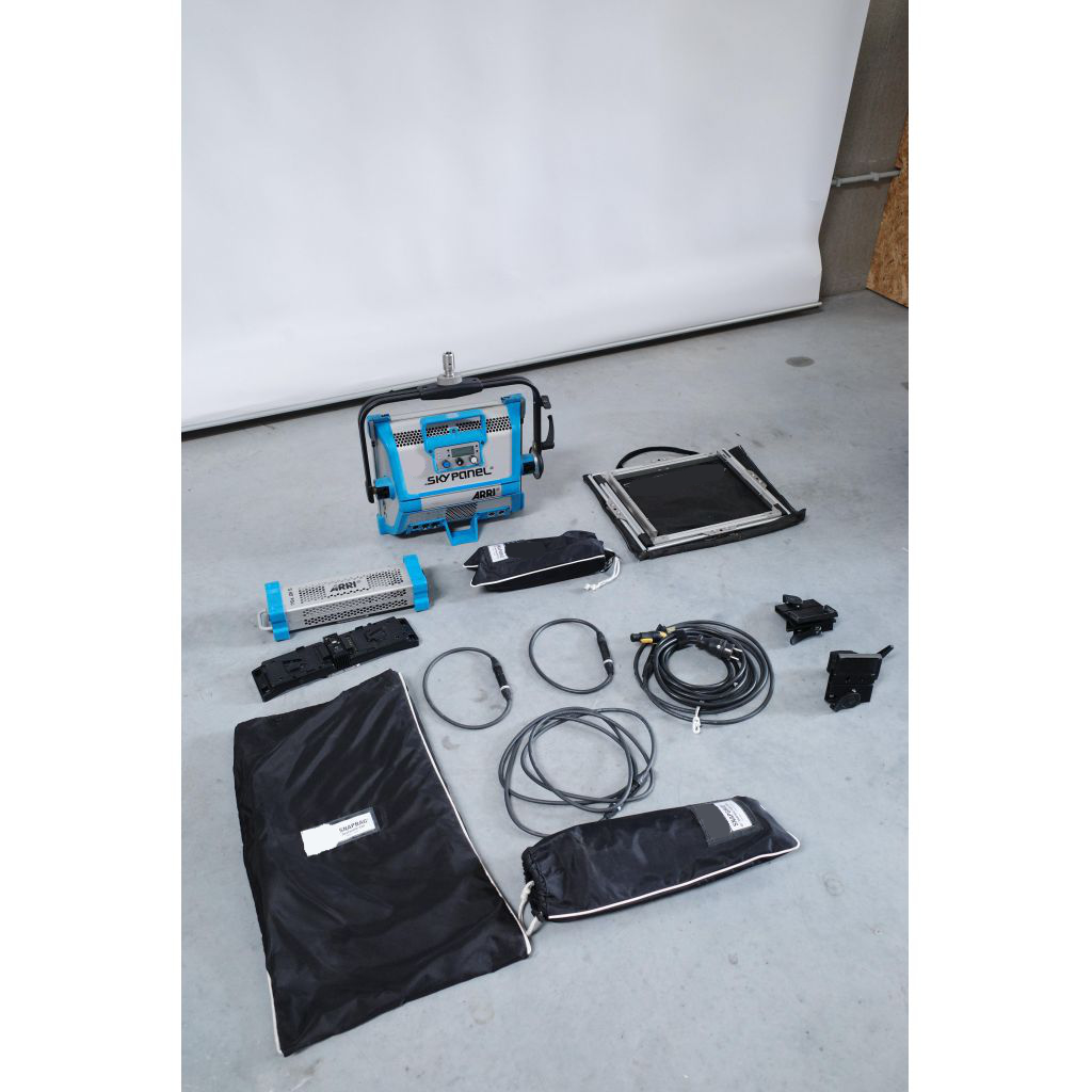 ARRI Skypanel S30-C Lighting Fixture