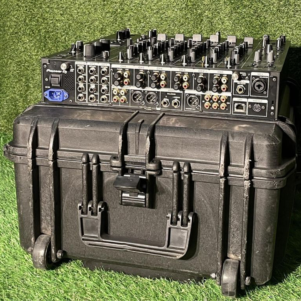 Pioneer DJM-V10 DJ Mixer