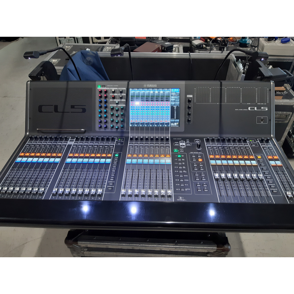 Yamaha CL5 Digital Mixing Console