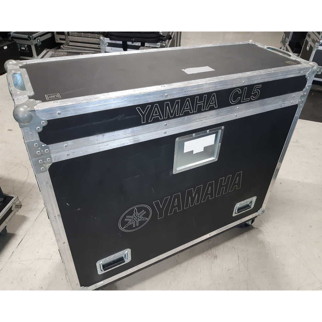 Yamaha CL5 Digital Mixing Console