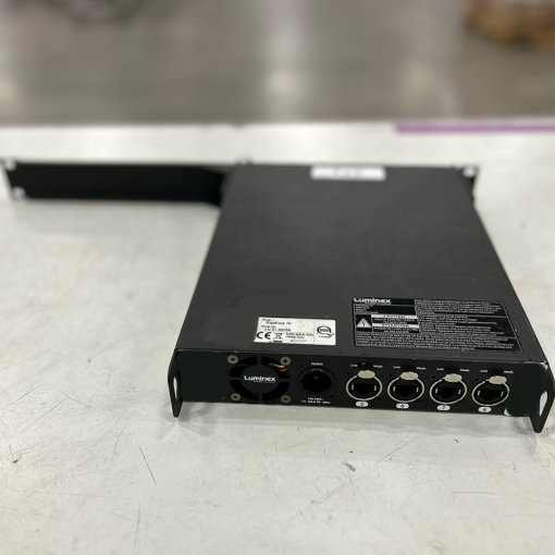 Luminex GigaCore 10 switch