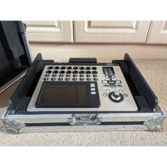 QSC Touchmix-16 22-Channel Compact Digital Mixer