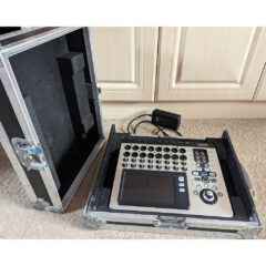QSC Touchmix-16 22-Channel Compact Digital Mixer