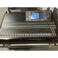 Yamaha LS9-32 Digital Mixing Console Package