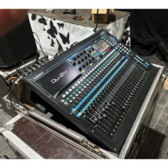 Allen and Heath Qu-24 Digital Mixer