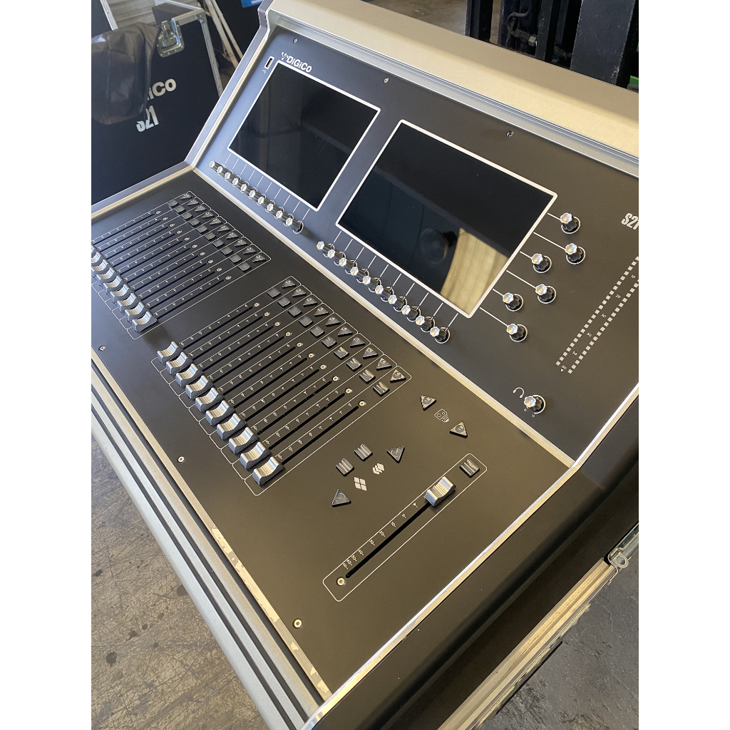 DiGiCo S21+ Mixing Console Package