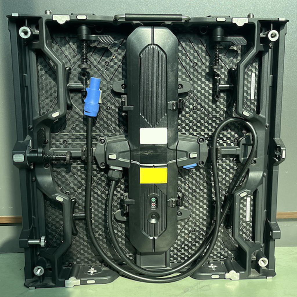 Dicolor DP Series 2.6 mm Indoor Used LED panel