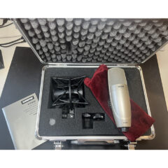 Shure KSM32 Cardioid Condenser Microphone Kit