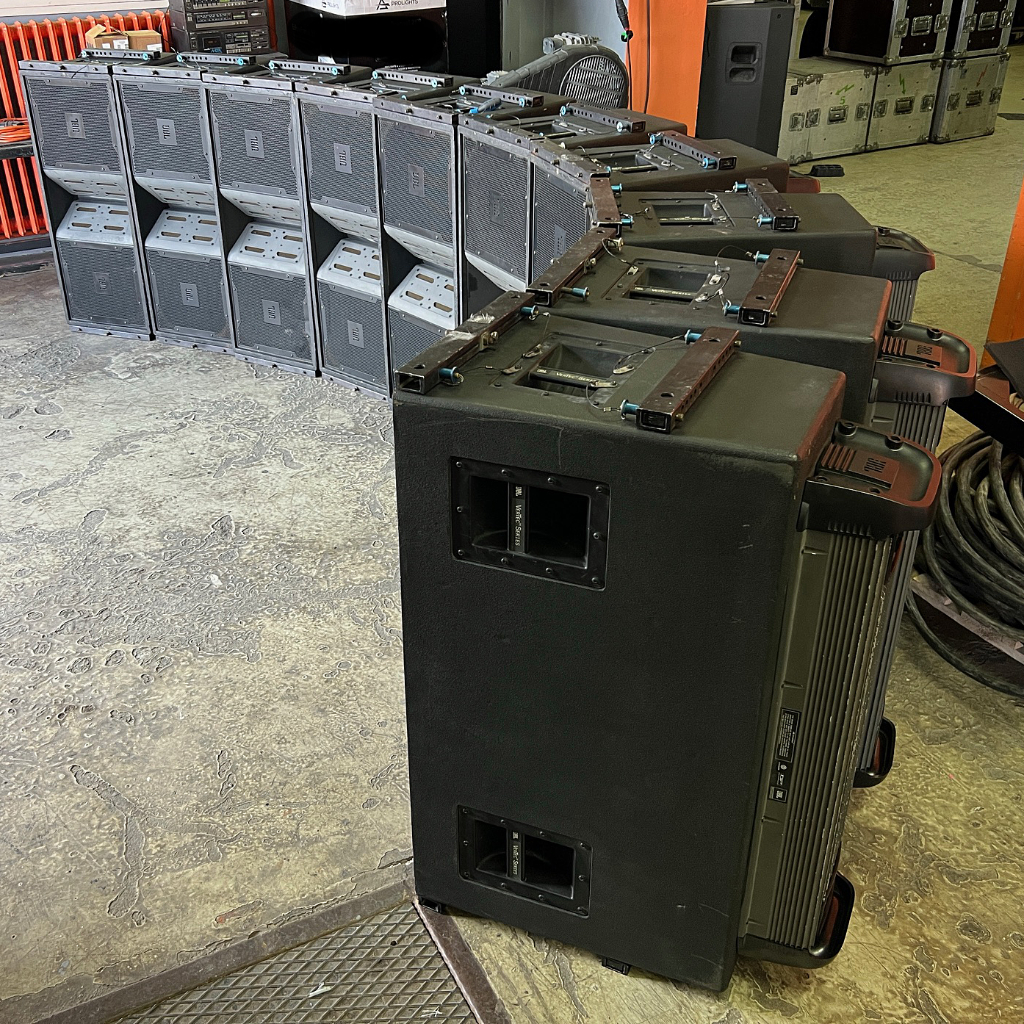 JBL Vertec VT4888 DP-DA System