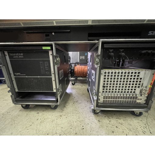 Soundcraft VI600 with Local rack and Stage rack
