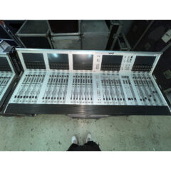 Soundcraft VI600 Audio Mixers with Local rack and Stage rack