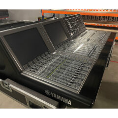 Yamaha RIVAGE PM7 (CSD-R7 and HY144) Digital Mixing Console