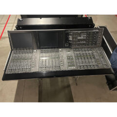 Yamaha RIVAGE PM7 (CSD-R7 and HY144) Digital Mixing Console