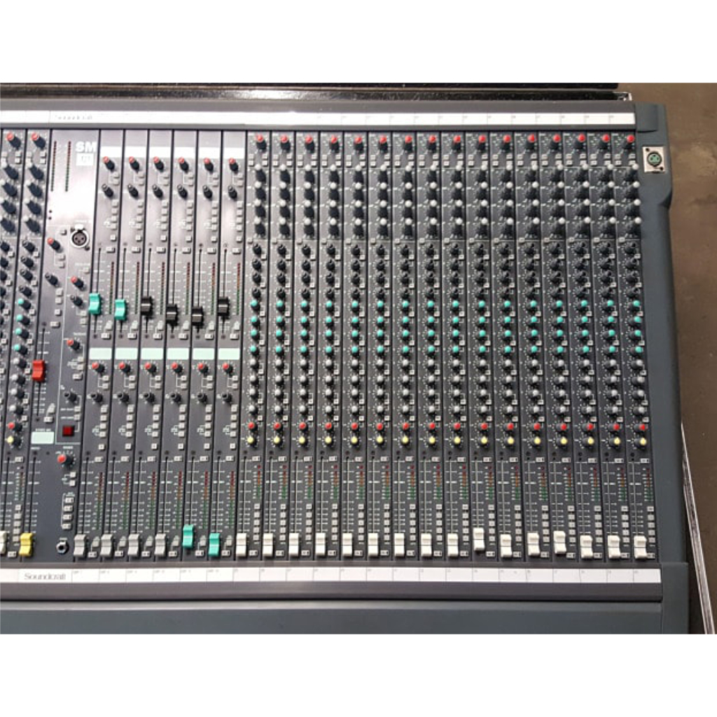 Soundcraft SM12-40 Monitor console