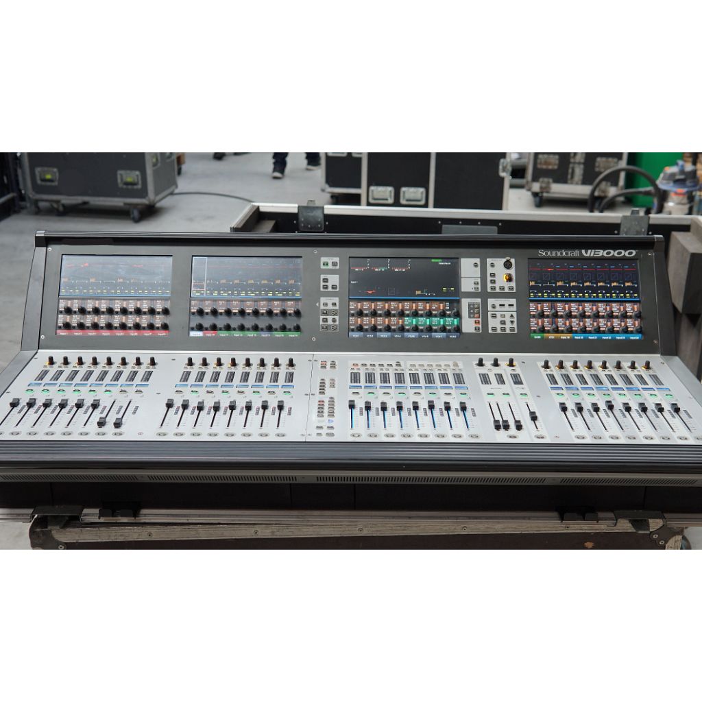 Soundcraft VI3000 with VI STAGEBOX