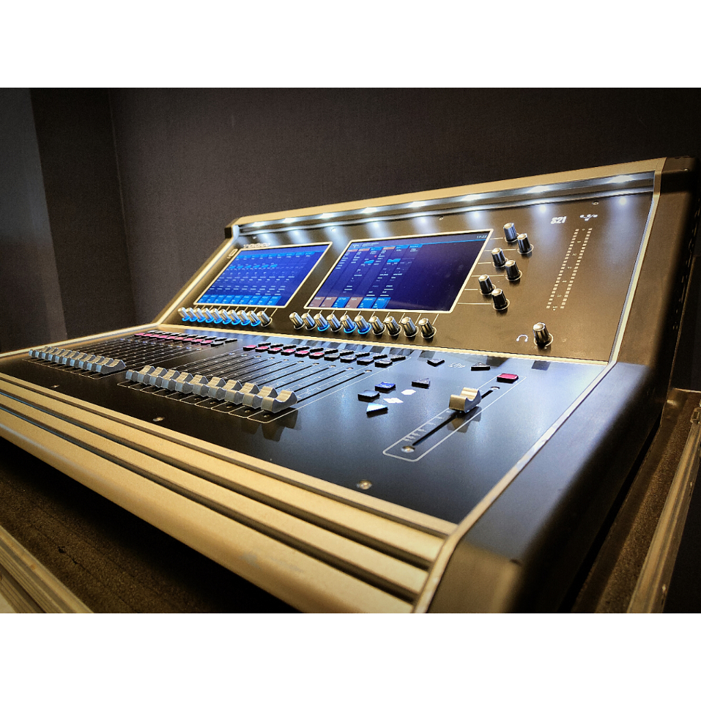 DiGiCo S21 Mixer and D2 Rack