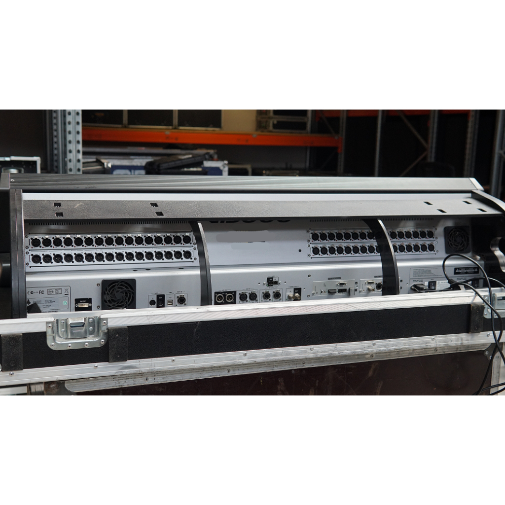 Soundcraft VI3000 with VI STAGEBOX