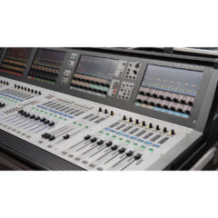Soundcraft VI3000 with VI STAGEBOX