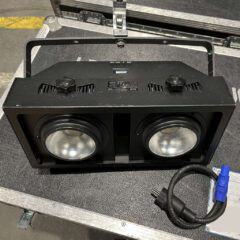 Elation Cuepix Blinder WW2 Lighting Fixture